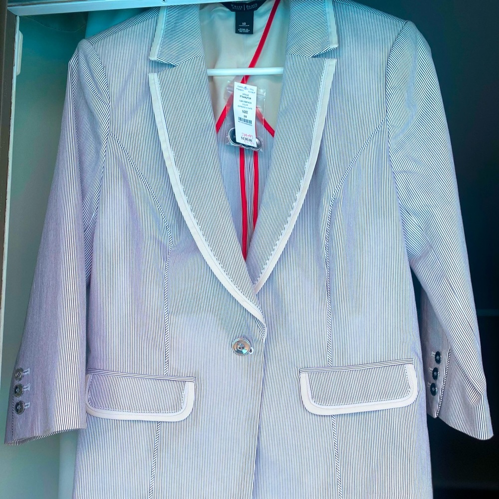 Perfect Spring blazer Brand New with quarter sleeves